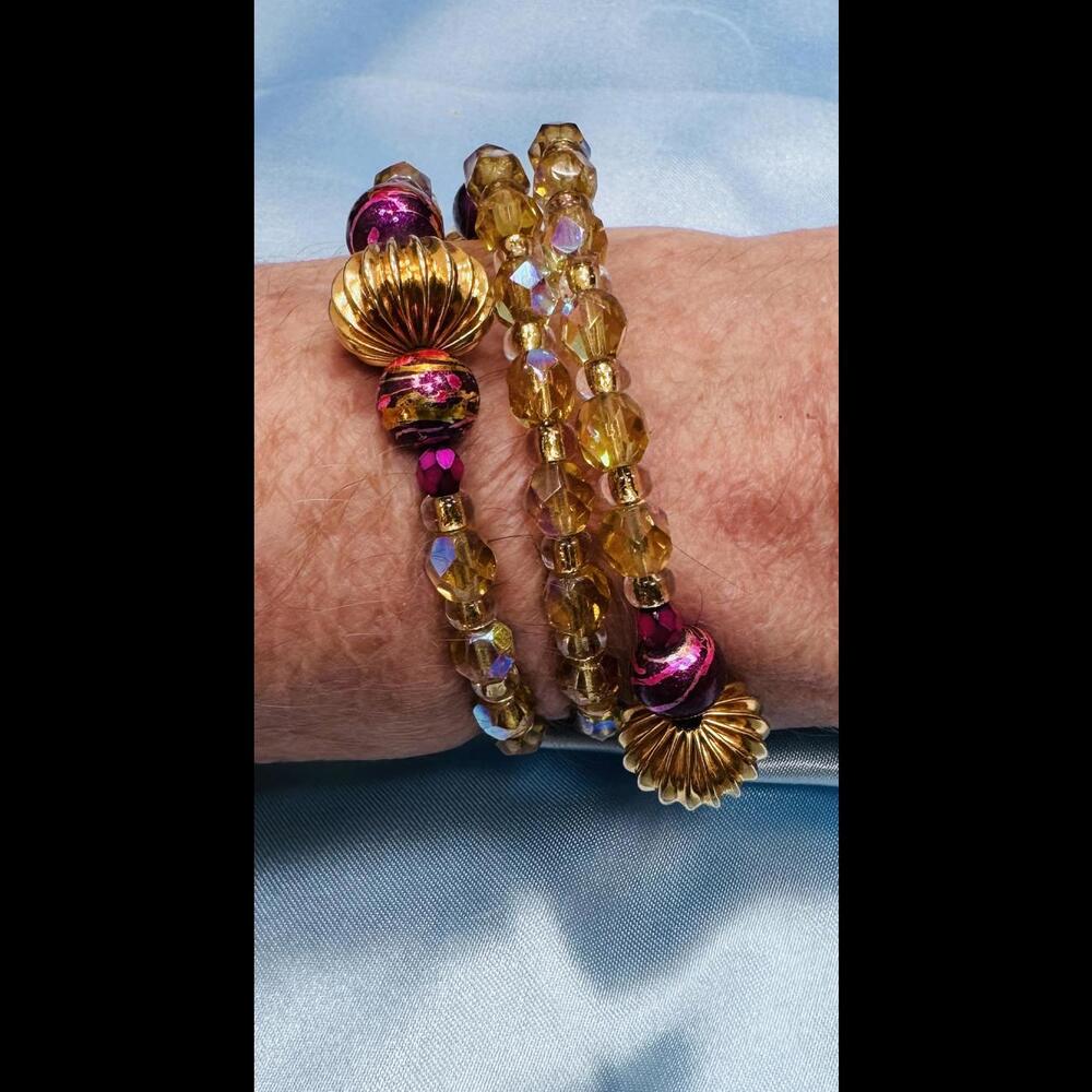 LIGHT BROWN CRYSTALS, CLEAR GLASS SEPARATORS, MIXED TONE & BEADS WRAP BRACELET - Picture 6 of 6